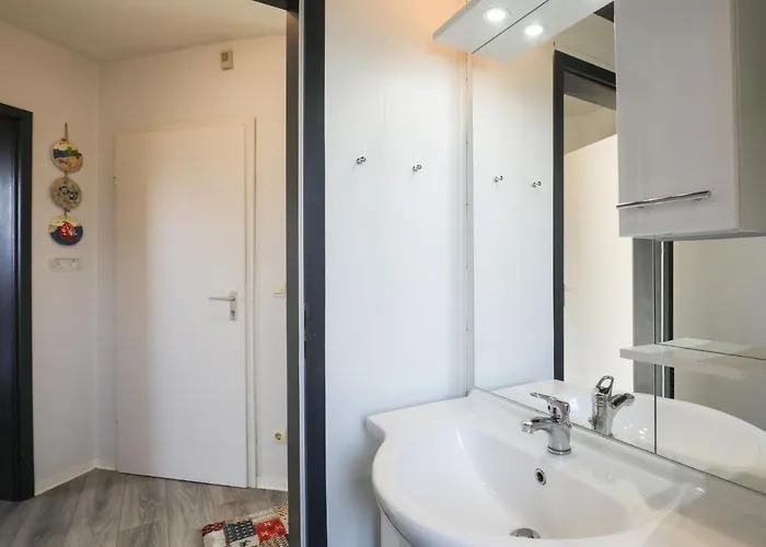 Vinnenhuis-3 By Interhome *